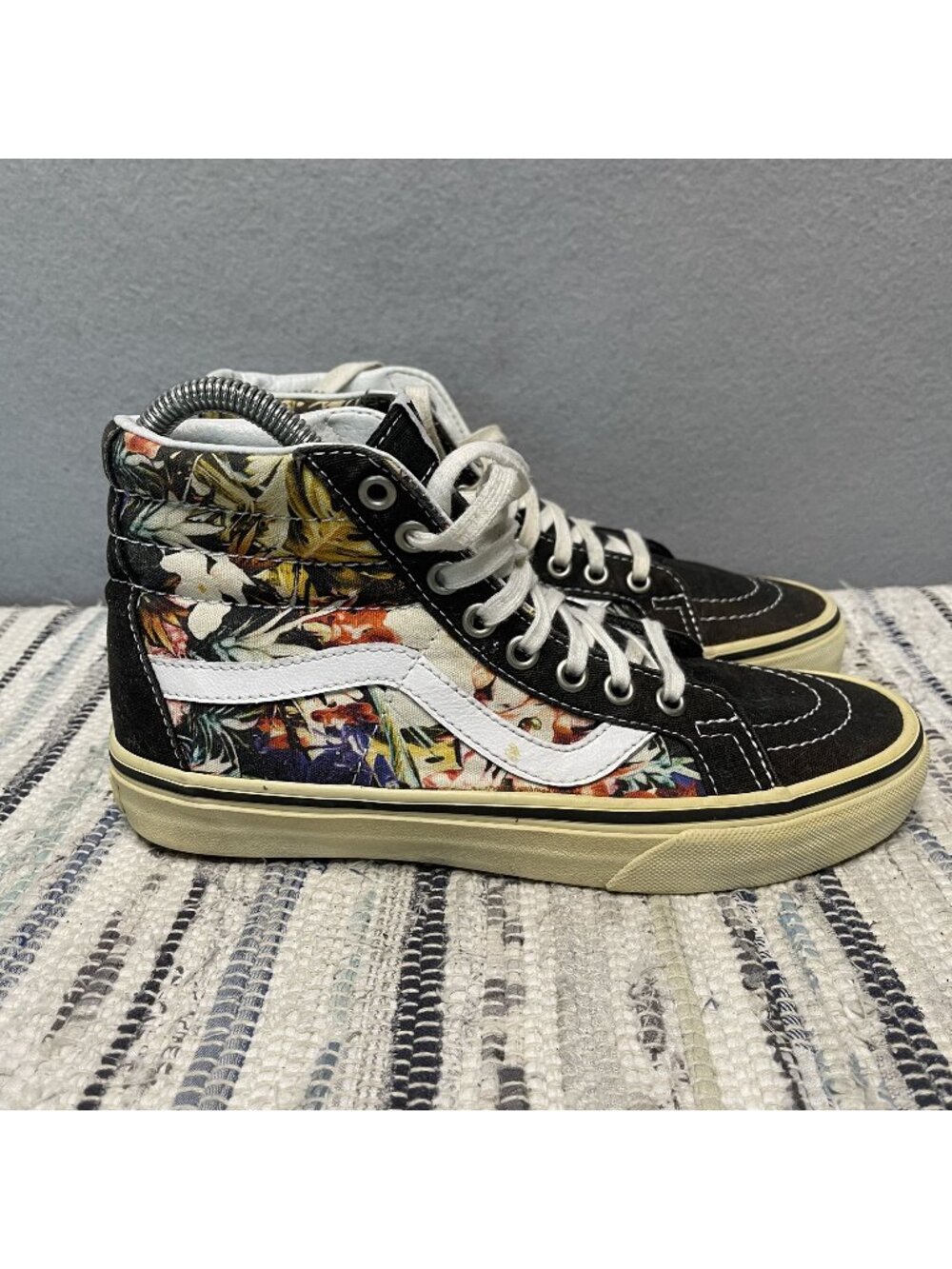 Vans Sk8-Hi Tropical Floral Print Black High-Top Lace-Up Sneakers M5.5 W7